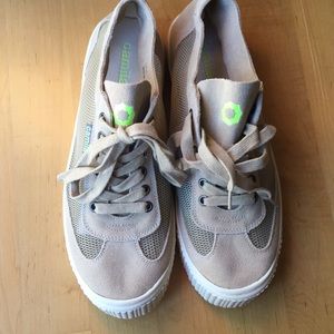 NWT Camila’s Sneakers from Barcelona